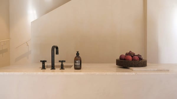 Le Maxibar : Les provisions comme archive sélectionnée