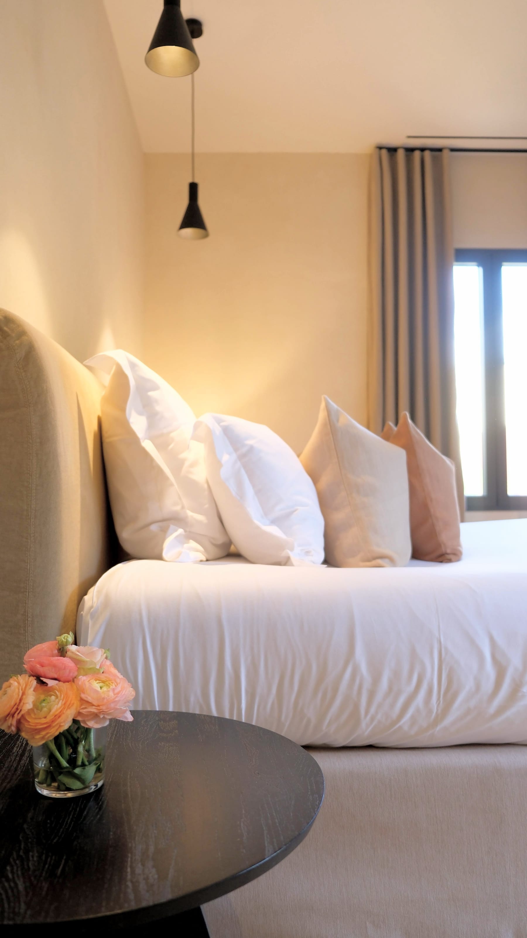 Suite de l' Artiste — view 1