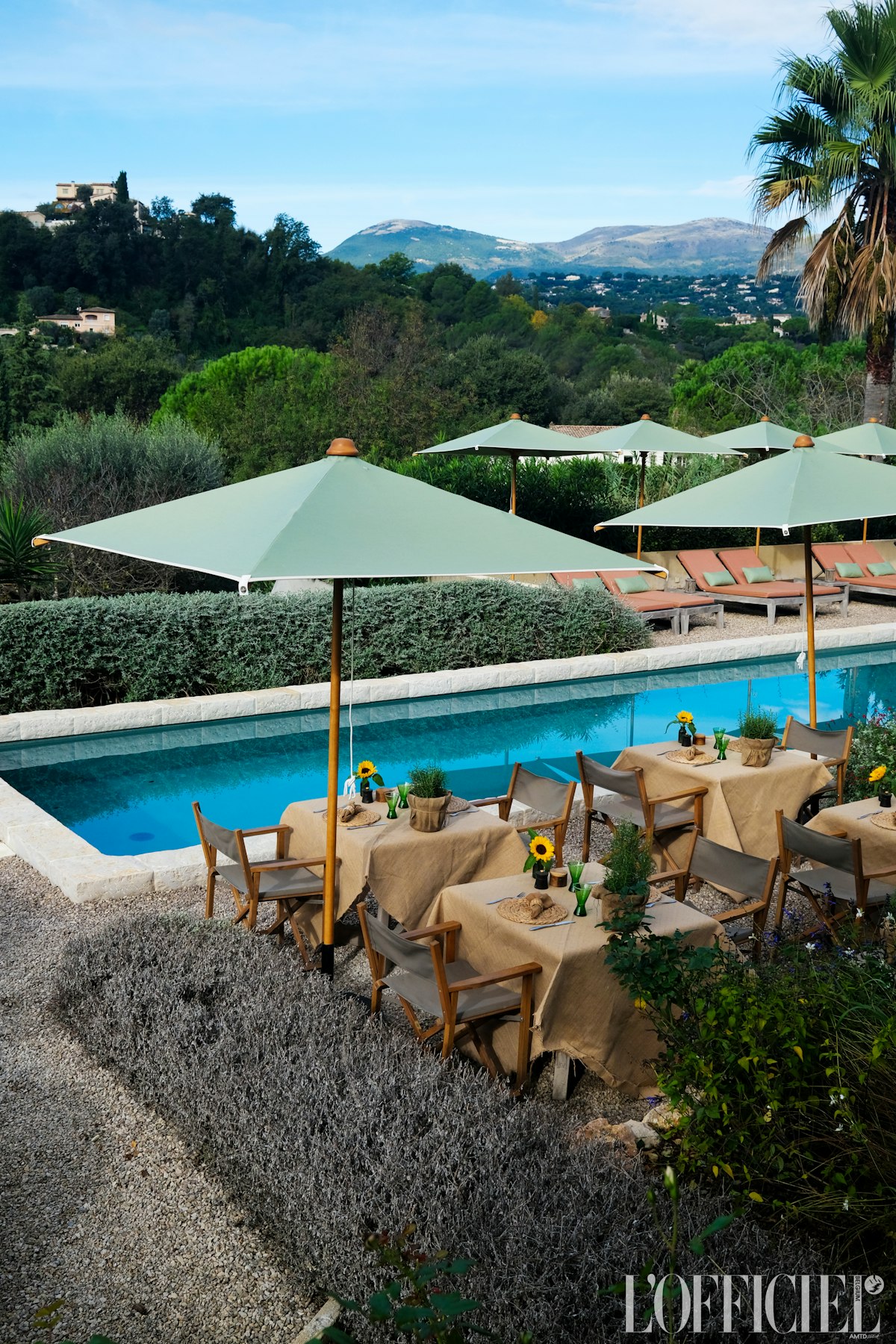 L'Officiel, Toile Blanche press coverage